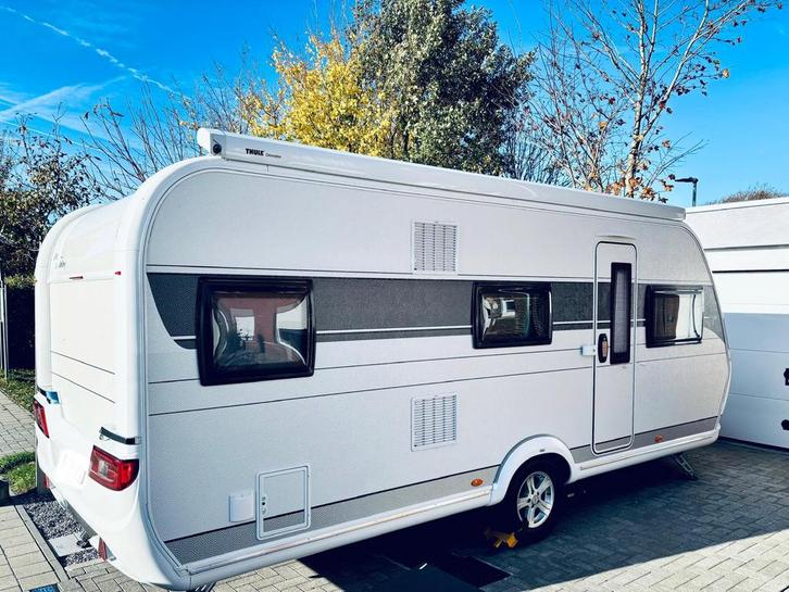 Hobby 545kmf de luxe edition 2021, Caravans en Kamperen, Caravans, Particulier, Treinzit, Hobby, Stapelbed, Airco, Ophalen