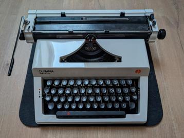 Olympia Regina de Luxe typemachine met koffer en toebehoren, Enlèvement, Comme neuf