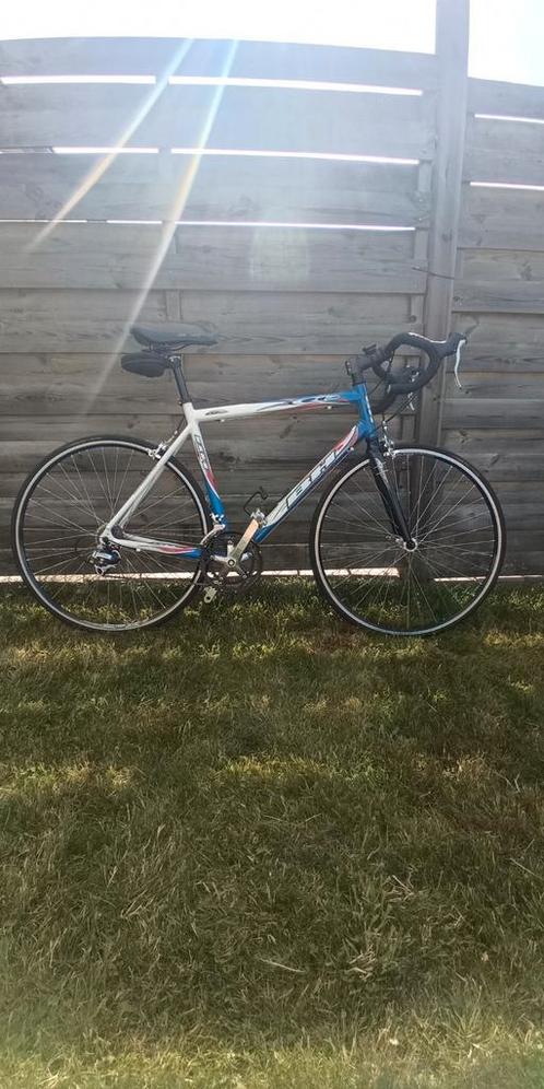 Koersfiets BH race one., Fietsen en Brommers, Fietsen | Heren | Sportfietsen en Toerfietsen, Zo goed als nieuw, Ophalen