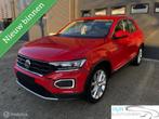 Volkswagen T-Roc 1.5 TSI Style/CAMERA/NAVI/STOELVERW, Auto's, Voorwielaandrijving, Stof, 4 cilinders, Electronic Stability Program (ESP)