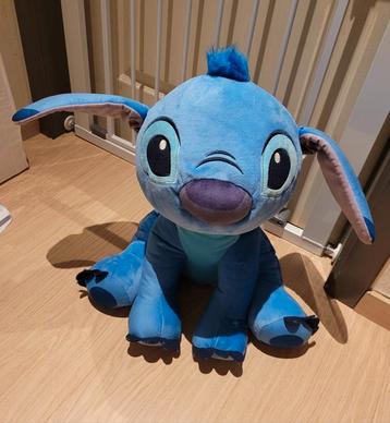Stitch knuffel met geluidjes beschikbaar voor biedingen