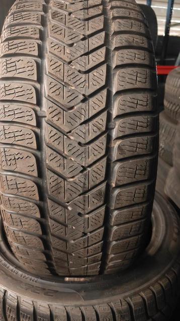 225/45r17 Pirelli 40€ per stuk met montage  beschikbaar voor biedingen