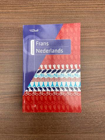 Van Dale woordenboek Frans - Nederlands  beschikbaar voor biedingen