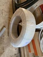 Allerlei bouwmateriaal (Begetube alpex 16, ventilatie, sanit, Enlèvement