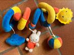 Spirale de parc Miffy avec des jouets., Enfants & Bébés, Jouets | Jouets de bébé, Comme neuf, Autres types, Enlèvement ou Envoi