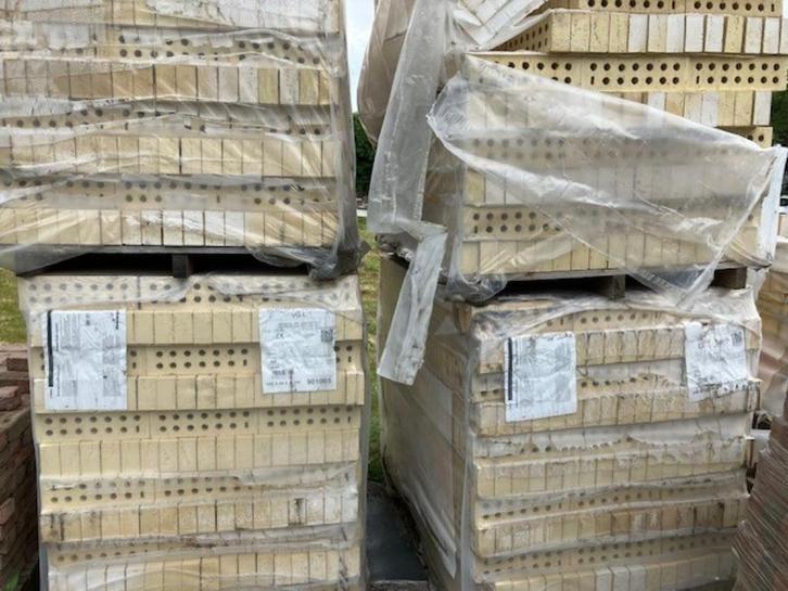 Gevelstenen te koop, Doe-het-zelf en Bouw, Metselstenen, Zo goed als nieuw, Bakstenen, Ophalen