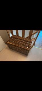 Rieten mand, Huis en Inrichting, Woonaccessoires | Schalen en Manden, Ophalen, Zo goed als nieuw, Mand