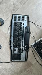 2 x toetsenbord Logitech werken allebei perfect, Comme neuf, Enlèvement ou Envoi