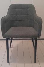 Nouvelle chaise moderne, Enlèvement