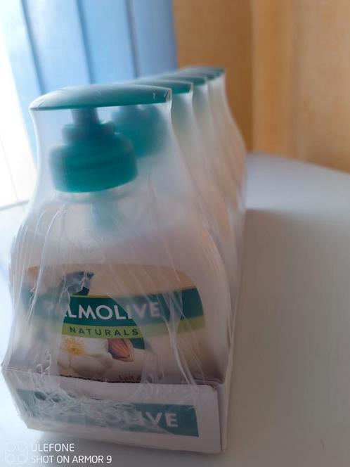 PALMOLIVE MILK AND CAMELIA WASCREME NIEUW NOOIT GEBRUI, Handtassen en Accessoires, Uiterlijk | Lichaamsverzorging, Nieuw, Ophalen of Verzenden