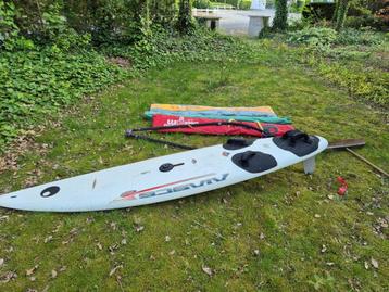 surfplank en zeilen, Watersport en Boten, Ophalen, 250 tot 300 cm, Met vin(nen), Complete set