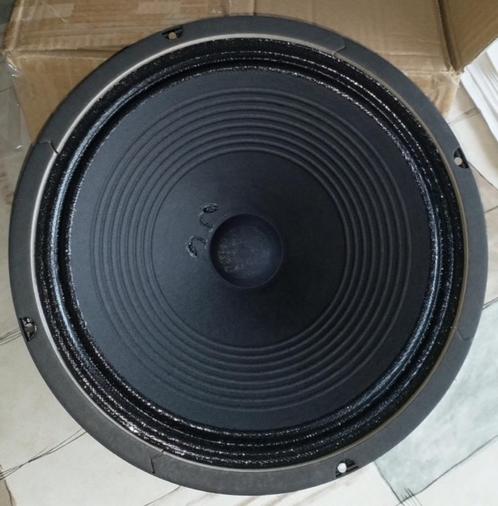 2 x gitaar speaker  en 1 x bas speaker te koop., Muziek en Instrumenten, Instrumenten | Toebehoren, Zo goed als nieuw, Elektrische gitaar