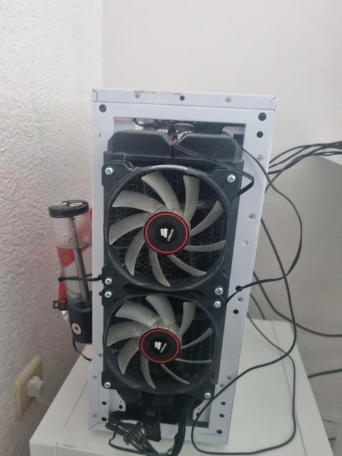 High end gaming pc, Computers en Software, Computerkoelers, Zo goed als nieuw, Ophalen
