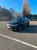 VW Tiguan R-Line 2.0 138 000km!, Autos, Volkswagen, SUV ou Tout-terrain, Noir, Tissu, Carnet d'entretien