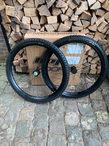 Paire de roues Hope Pro4 Fortus 35 MTB Boost 29” disponible aux enchères