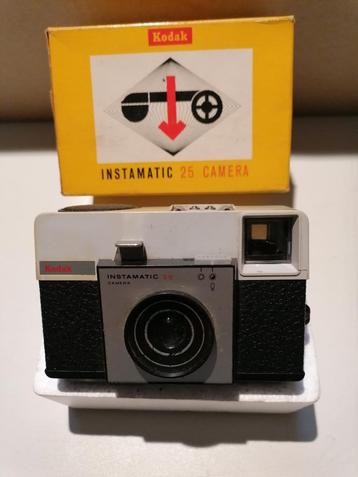 Appareil photos VINTAGE KODAK EK6 et instamatic 25 camera  beschikbaar voor biedingen