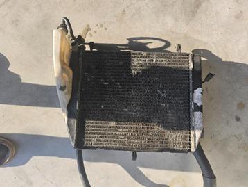 Radiator met schroef yamaha r1 2000 2001 beschikbaar voor biedingen