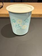 Boîte Tupperware bleu ciel à motifs fleurs 1,25L, Maison & Meubles, Cuisine| Tupperware, Enlèvement ou Envoi, Neuf, Bleu, Boîte