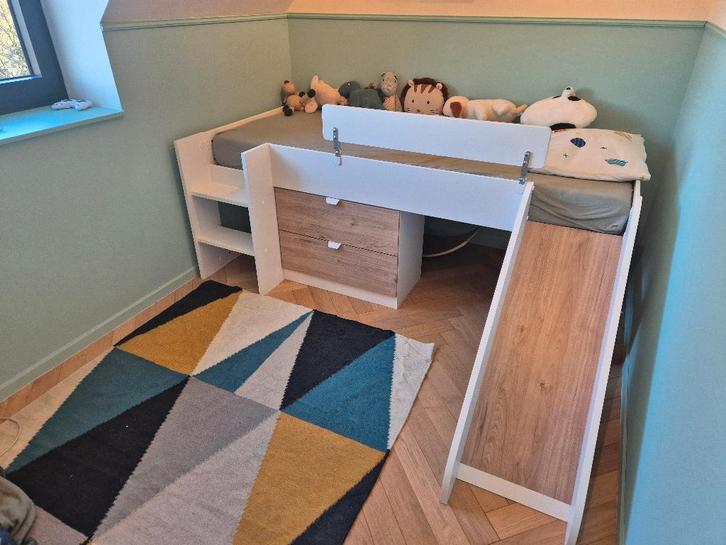 Kinderbed / halfhoogslaper met glijbaan – 90x200, Kinderen en Baby's, Kinderkamer | Stapelbedden en Hoogslapers, Zo goed als nieuw