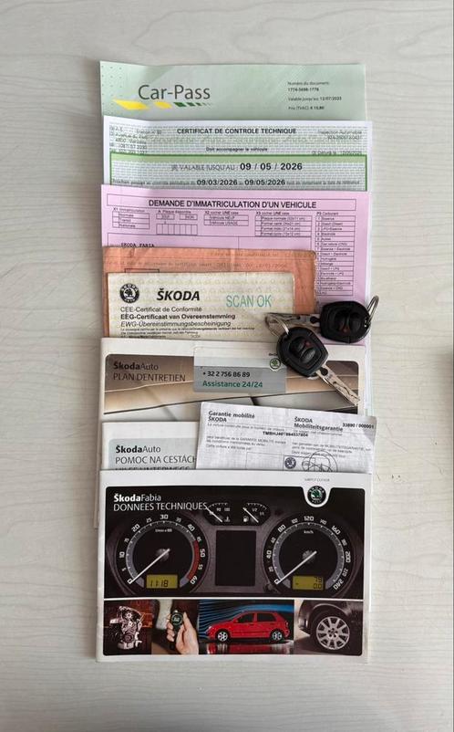Skoda Fabia 1.4TDI Clim Met roze foulie plus Keuring, Auto's, Skoda, Particulier, Fabia, ABS, Airbags, Airconditioning, Alarm