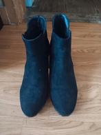 Jumex suède schoen, Kleding | Dames, Schoenen, Zwart, Ophalen of Verzenden, Zo goed als nieuw, Schoenen met hoge hakken