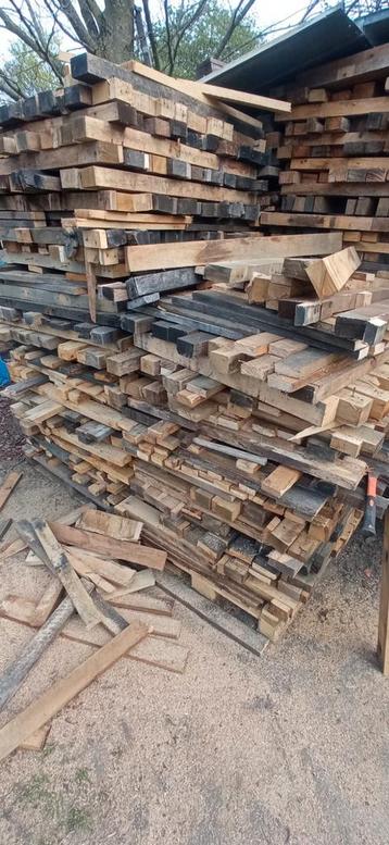 Bois de chauffage chene  beschikbaar voor biedingen