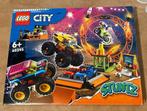 Lego city stunts schouw arena 60295, Kinderen en Baby's, Speelgoed | Duplo en Lego, Complete set, Gebruikt, Ophalen of Verzenden