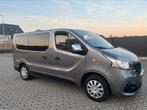 Renault trafic 1.6 dci met 9 personen nieuwe staat, Euro 5, Parkeersensor, Bedrijf, 5 deurs