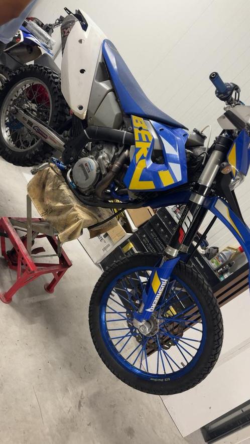 Husaberg 390 FE 2011 *MET KENTEKEN* (KTM/Husqvarna), Motoren, Motoren | KTM, Particulier, Enduro, 12 t/m 35 kW, 1 cilinder, Ophalen