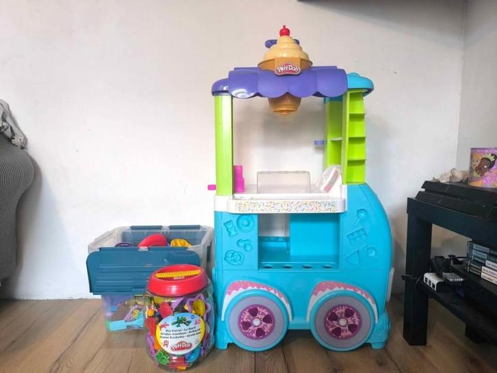 Lot Play-Doh + Camion glacier + Robot pâtissier + Formes, Kinderen en Baby's, Speelgoed | Educatief en Creatief, Knutselen, Bouwen