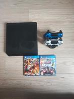 PS4 Slim, 500 GB, Laadstation, 2 Controllers + 2 Spelletjes, Games en Spelcomputers, Ophalen, Met 2 controllers, Nieuw, Slim