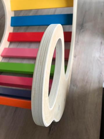 Rocking rainbow  beschikbaar voor biedingen