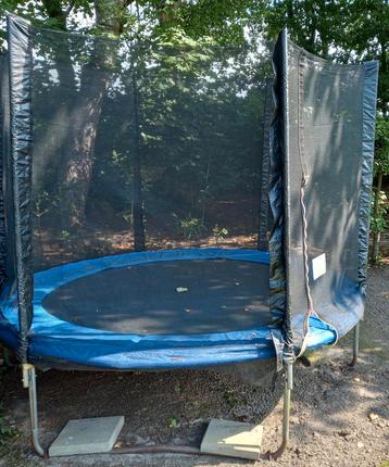Trampoline.  beschikbaar voor biedingen