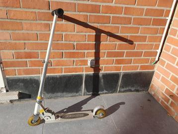 Trottinette (pas électrique) disponible aux enchères