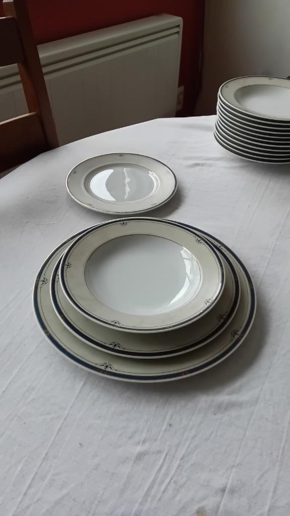 Heinrich Winterling porseleinservies voor 12 personen, Antiek en Kunst, Antiek | Servies compleet, Ophalen