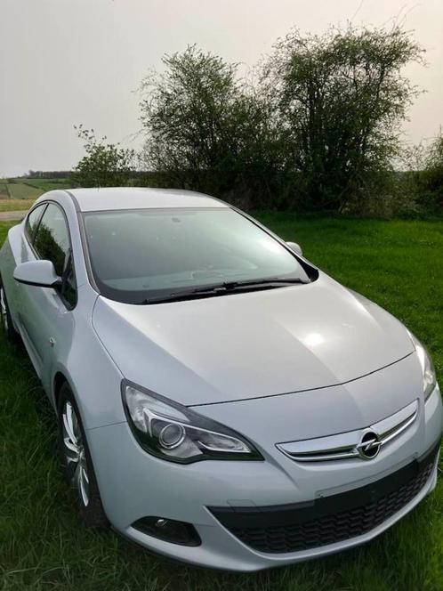 OPEL astra gtc 1.7 cdti, Autos, Opel, Particulier, Astra, ABS, Airbags, Air conditionné, Alarme, Bluetooth, Ordinateur de bord