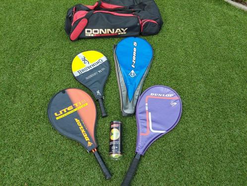 Lot de 4 raquettes de tennis avec son sac de transport en pa, Sports & Fitness, Tennis, Utilisé, Raquette, Dunlop, Enlèvement