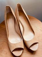 Guess pumps, Vêtements | Femmes, Chaussures, Guess, Beige, Escarpins, Enlèvement