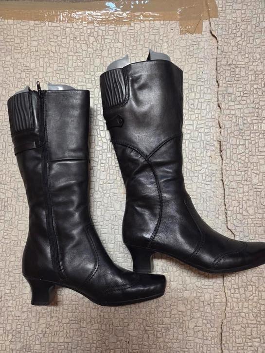Mooie zwarte hoge laarzen. Als nieuw. Maat 39, Kleding | Dames, Schoenen, Zo goed als nieuw, Hoge laarzen, Ophalen of Verzenden