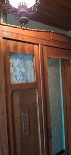 Retro kleerkast  bruin heel mooi, Huis en Inrichting, Woonaccessoires | Vazen, Ophalen