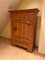 Massief houten barkast, Ophalen
