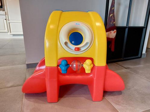 Little tikes peek a boo tunnel glijbaan activity center, Kinderen en Baby's, Speelgoed | Babyspeelgoed, Zo goed als nieuw, Ophalen