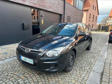 Hyundai i30/1.4 essence/08-2009/climatisation/125000 km, Autos, Achat, Entreprise, Boîte manuelle, Noir