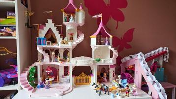 Grote Playmobil princessenkasteel met veel extra's  beschikbaar voor biedingen