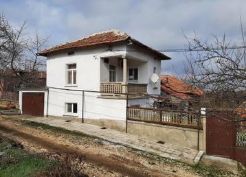 House in Bulgaria Vratsa region close to forest lake and fie