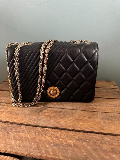 Zwarte handtas, Handtassen en Accessoires, Tassen | Damestassen, Gebruikt, Handtas, Zwart, Ophalen of Verzenden