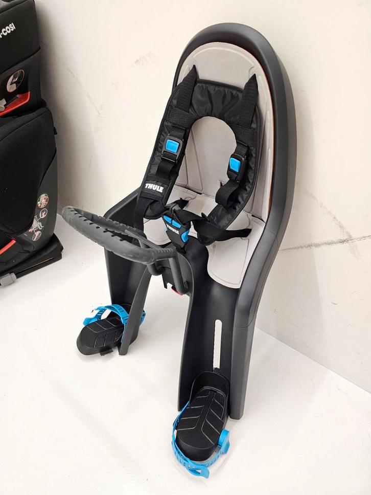 Fietsstoeltje Thule met windscherm, tot 15 kg, Fietsen en Brommers, Fietsaccessoires | Fietsstoeltjes, Zo goed als nieuw, Ophalen