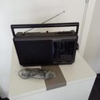 DRAAGBARE RADIO GRUNDIG, Audio, Tv en Foto, Ophalen, Radio