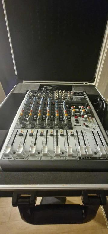 Behringer XENYX X1204USB avec flycase beschikbaar voor biedingen