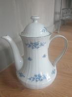 Koffiekan 24cm hoog

(Mooi als vaas voor bloemen), Antiek en Kunst, Antiek | Keramiek en Aardewerk, Ophalen of Verzenden